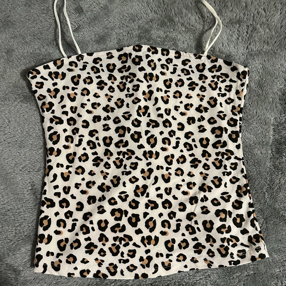 Super cute cheetah tank top